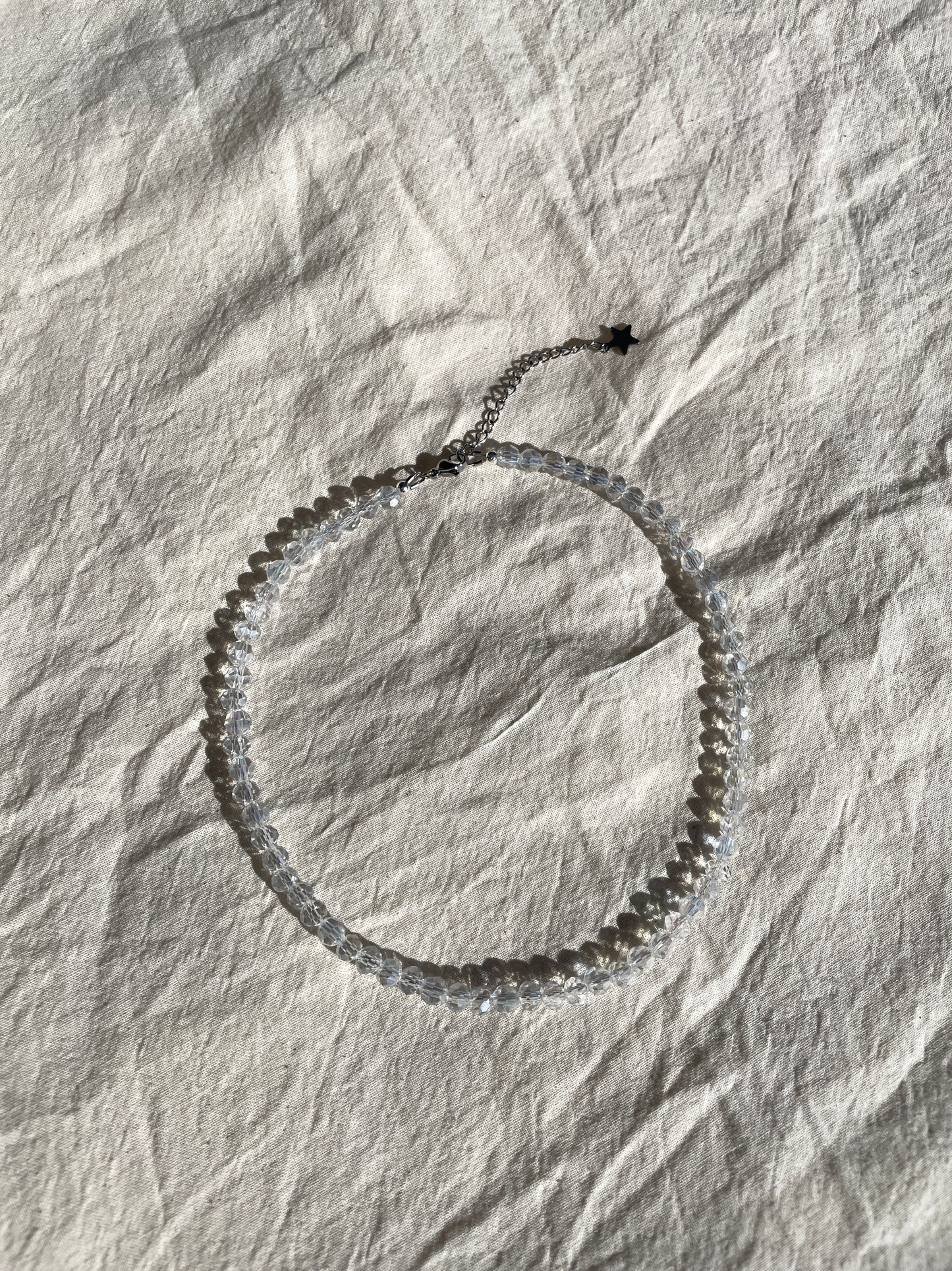 Crystal choker, round beads