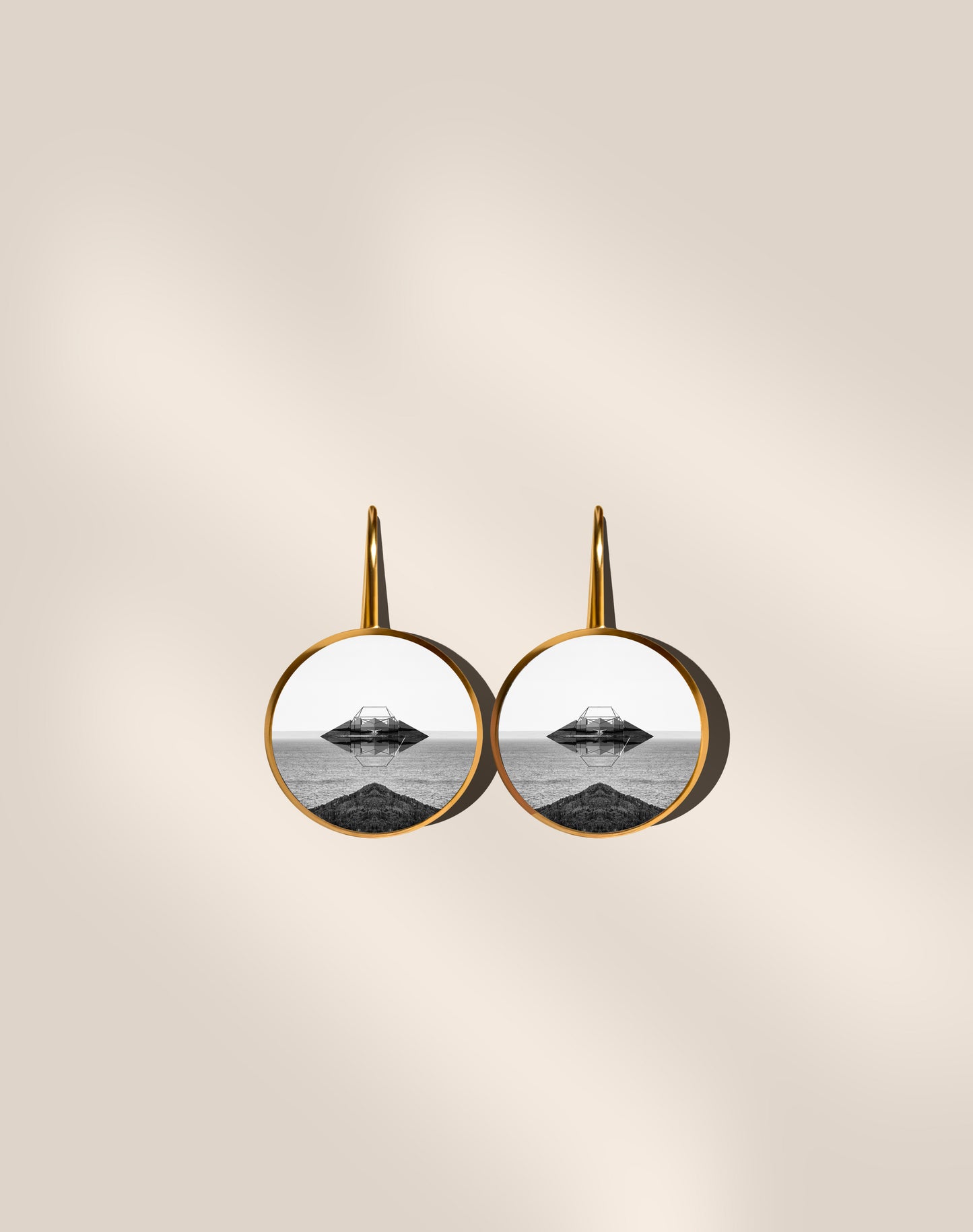 “UFO” earrings